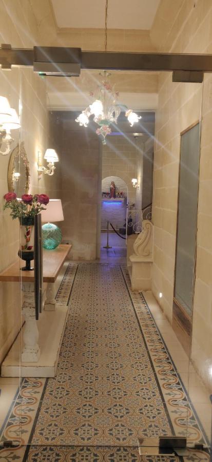 Central 214 Boutique Hotel Hamrun Екстериор снимка